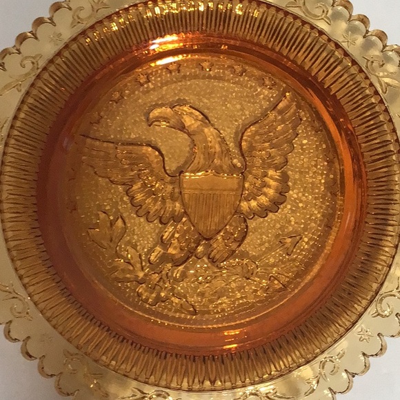 Vintage PAIRPOINT Amber Glass Cup Plate American Eagle Hexagon Scallop Edges - Picture 2 of 9
